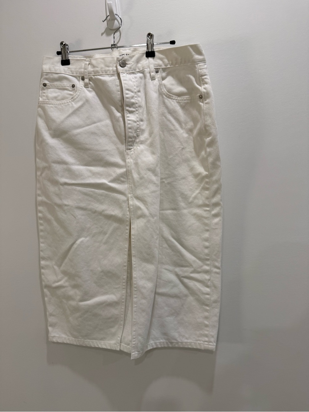 Denim Forum White Midi Denim Skirt with Front Slit